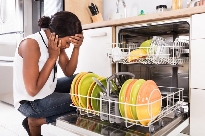 Erreur n° 2 : remplir le lave-vaisselle de la mauvaise façon