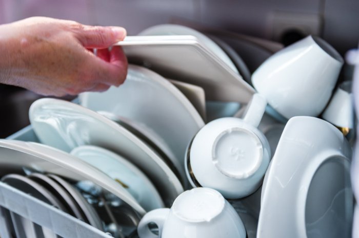 Erreur n°3 : trop charger votre lave-vaisselle