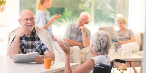 Maison de retraite , Ehpad : comment les droits des personnes âgées sont-ils respectés ?