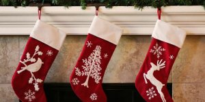 Chaussettes de Noël : origines et conseils pour une décoration magique