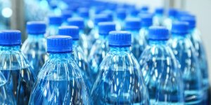 Rappel d'eau en bouteille : les 18 départements concernés